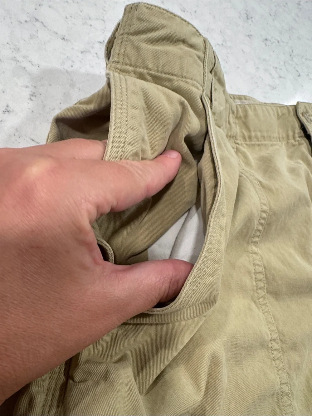 Tommy Bahama Relax Mens 38 Classic Khaki Soft Shorts Multi Pockets Elastic Waist